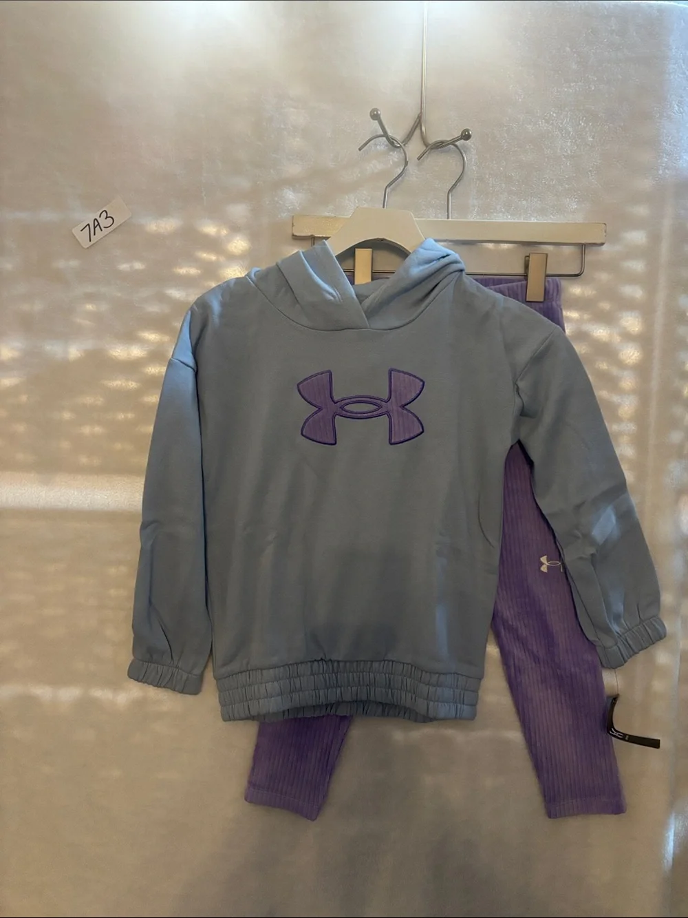 Under armor girls size 6 2 piece set NWT